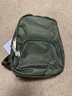 NWT Lululemon Everywhere Small Sling Bag Olive Green